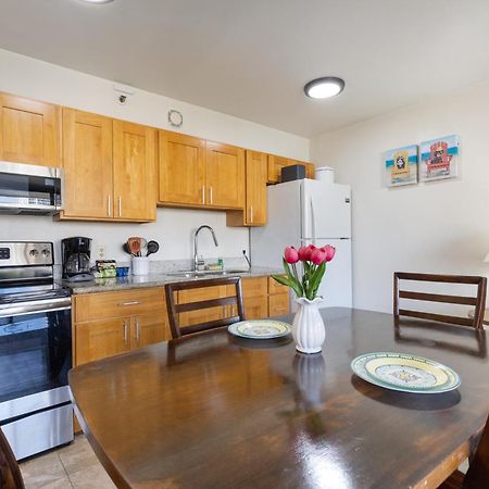 Light & Airy 8Th Floor Ocean View Condo With Lanai Condo Honolulu Buitenkant foto