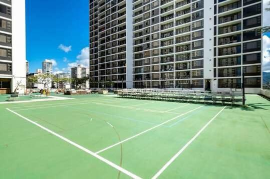 Light & Airy 8Th Floor Ocean View Condo With Lanai Condo Honolulu Buitenkant foto