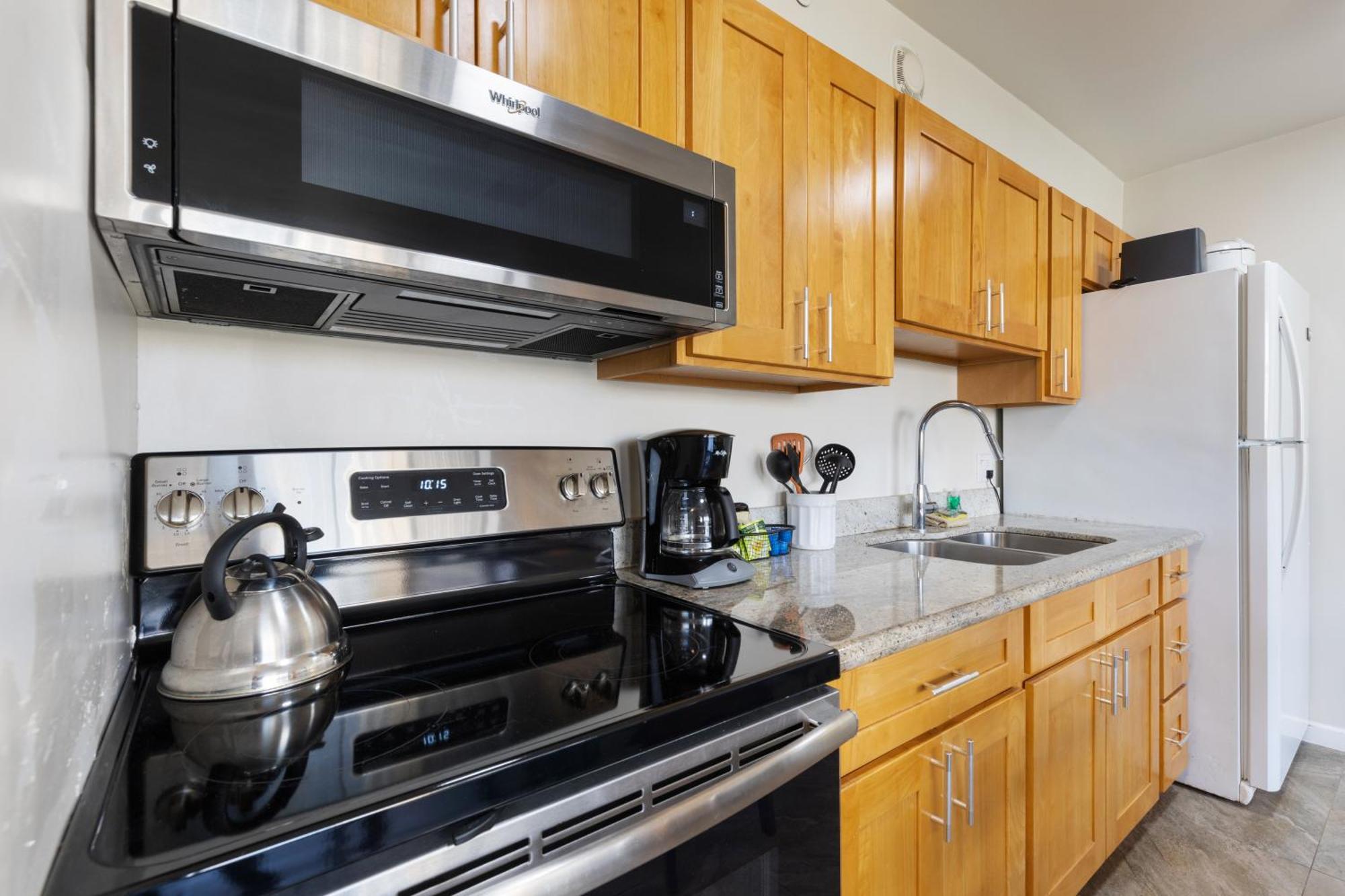 Light & Airy 8Th Floor Ocean View Condo With Lanai Condo Honolulu Buitenkant foto